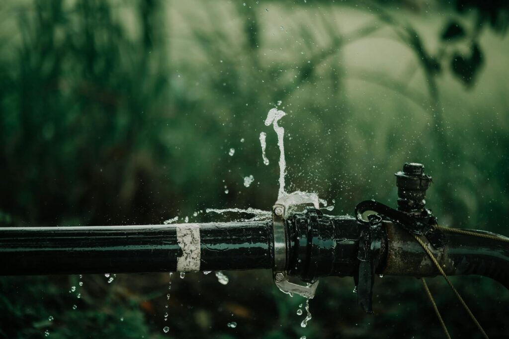 Water Wrecks Pipes